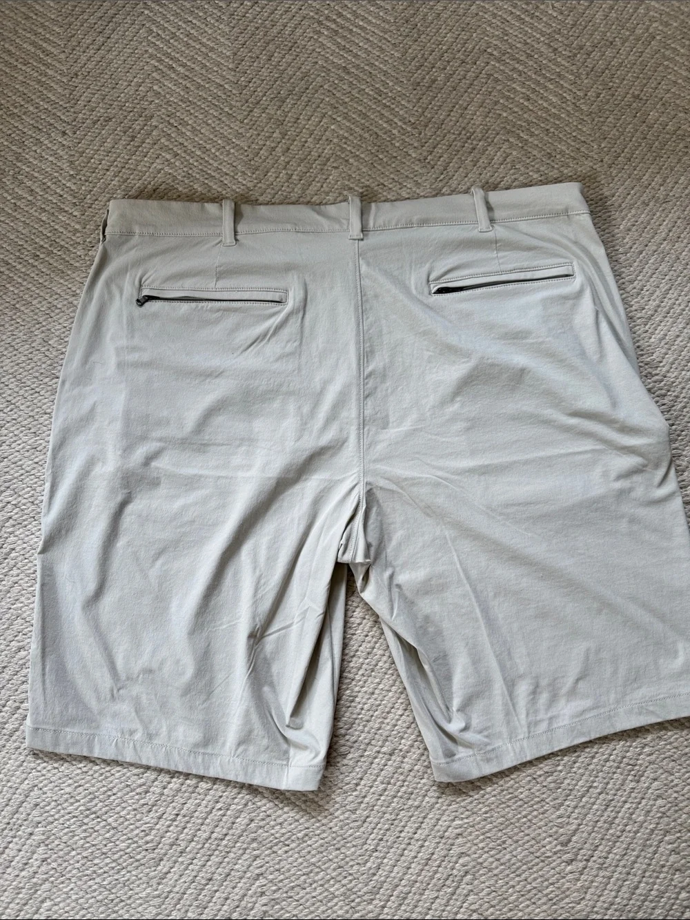 J Crew men’s tech shorts size 40